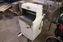 broodsnijmachine