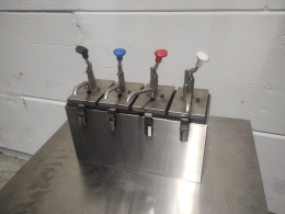 Sauce dispenser