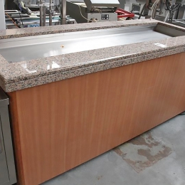 Cooled buffet bar