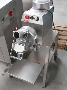 Vegetable cutter