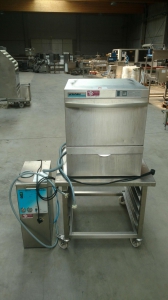 Vaatwasser Winterhalter met osmosetoestel